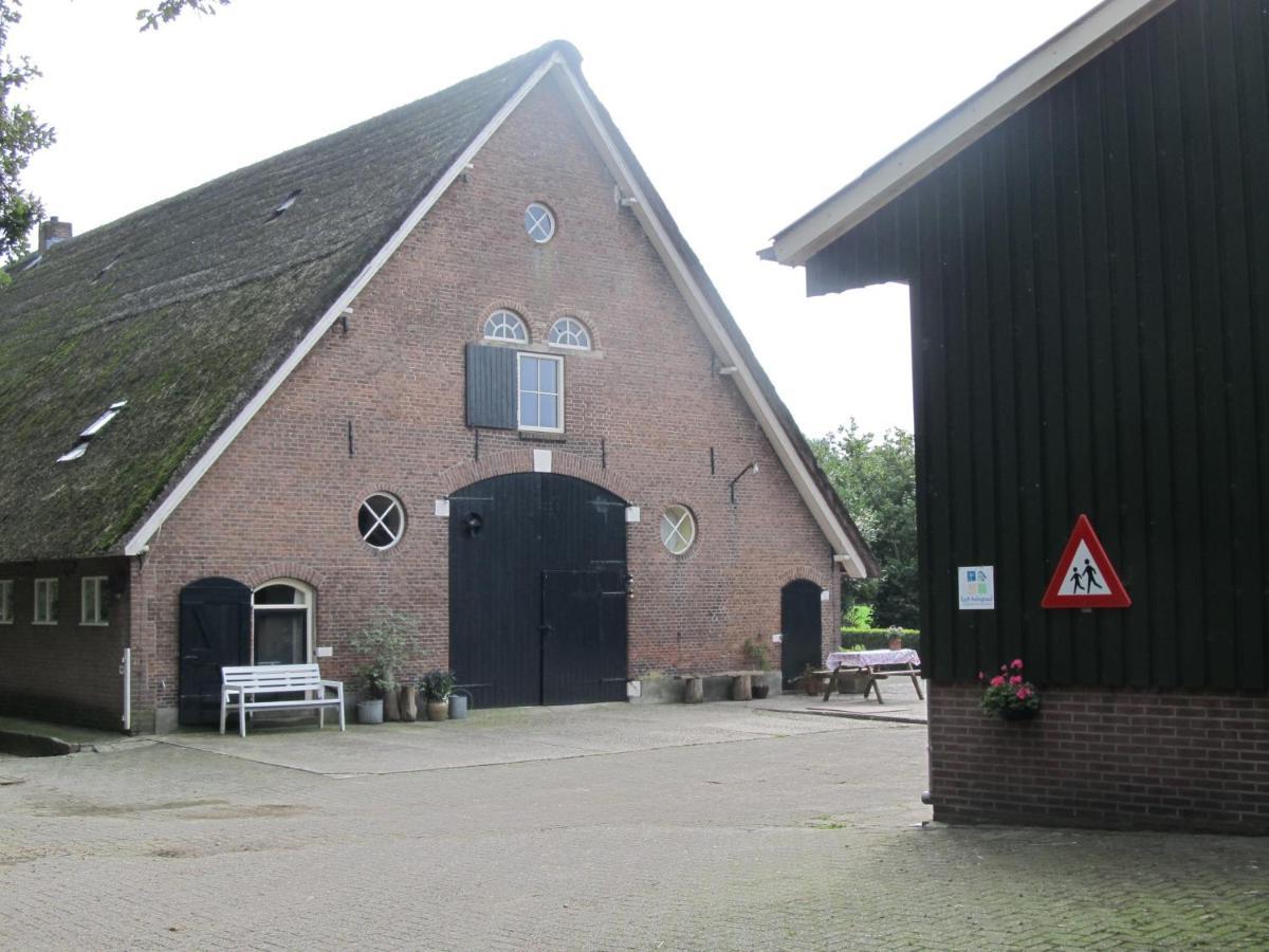 Boerderij De Aarnink Apartment Heeten Luaran gambar